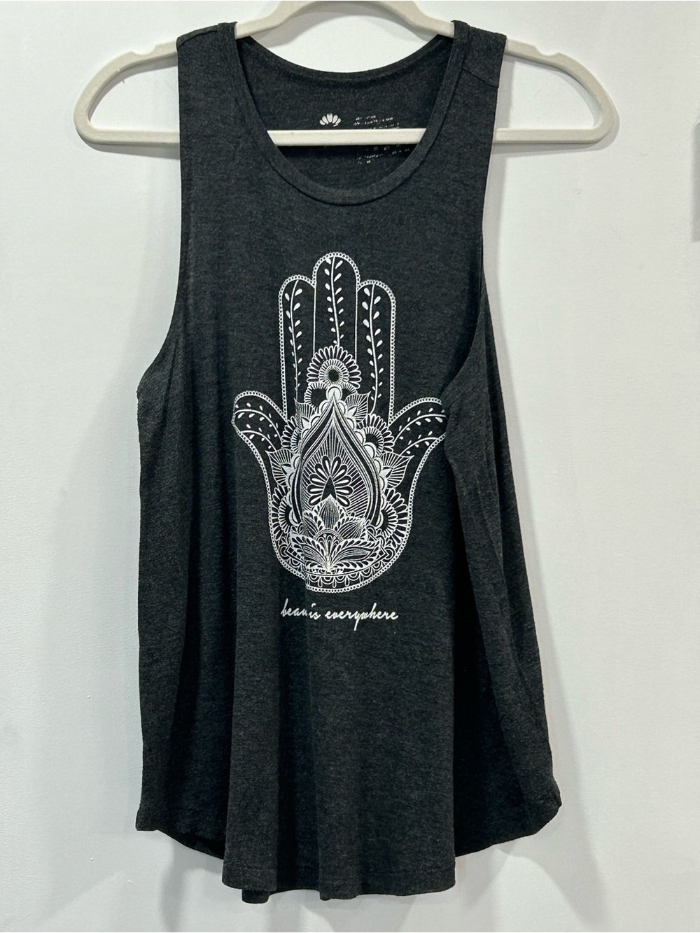 “Beauty’s Everywhere” Women's Rounded Hem Charcoal Graphic Hamsa Muscle Tank